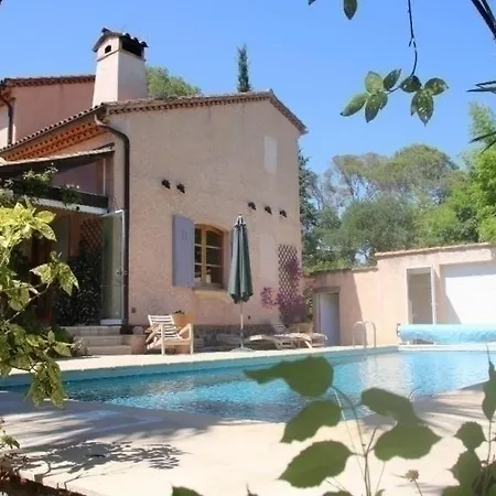 House Cote D'azur Avec Piscine Au Calme Casa de Férias Saint-Raphaël