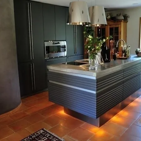 House Cote D'azur Avec Piscine Au Calme