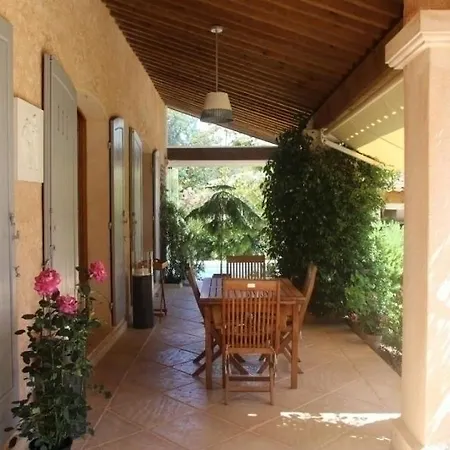 House Cote D'azur Avec Piscine Au Calme