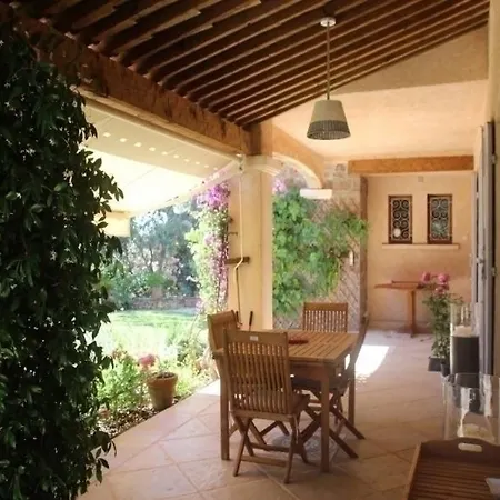 Casa de Férias House Cote D'azur Avec Piscine Au Calme