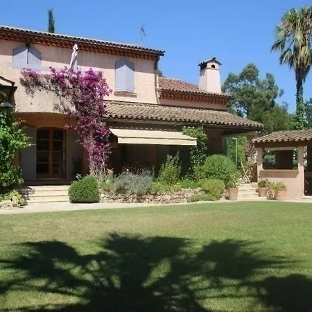 House Cote D'azur Avec Piscine Au Calme