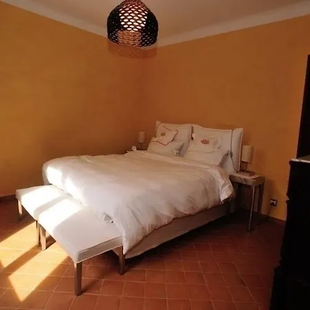 Casa de Férias House Cote D'azur Avec Piscine Au Calme *